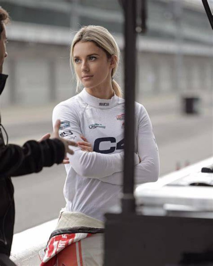 Lindsay BrewerIndy Pro 2000 r/PaddockWomen