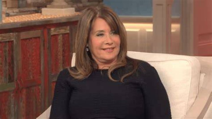 Lorraine Bracco Net Worth (2020 Update)