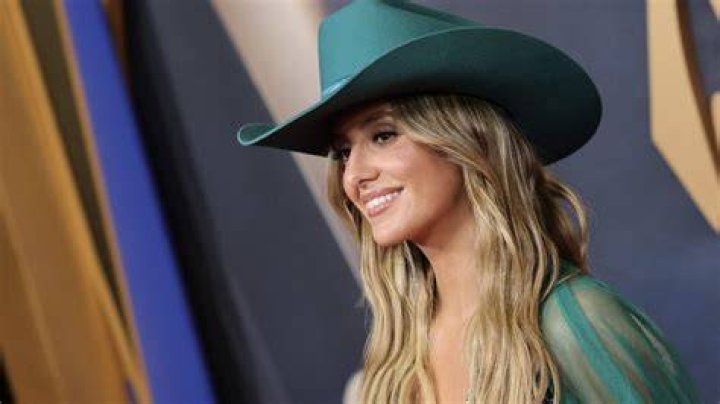 &lsquo;Yellowstone&rsquo; star Lainey Wilson says being an American &lsquo;means