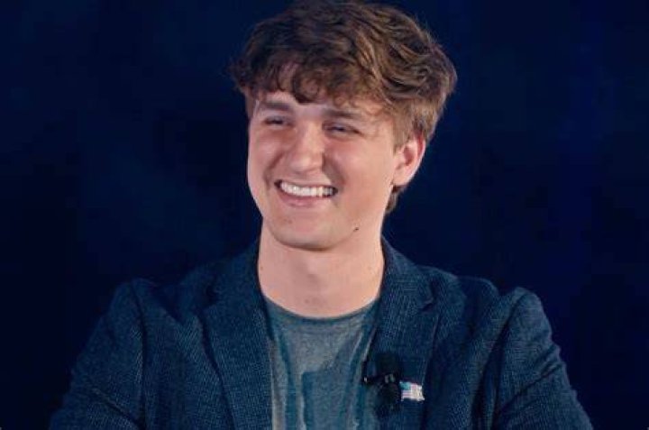 Luke Beasley Wikipedia, Wiki, Age, Partner, Net Worth, Education