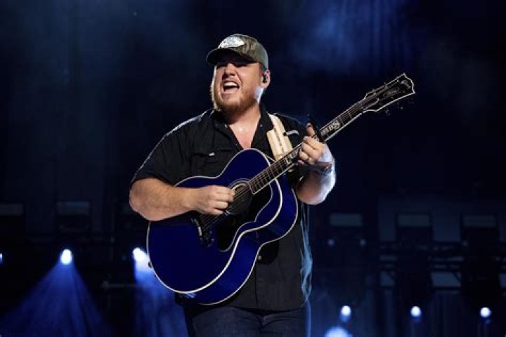 Luke Combs' Fans Loved His Response To Severe Weather Almost Ruining