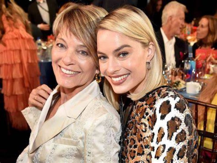 Margot Robbie family in detail husband, parents and siblings Familytron