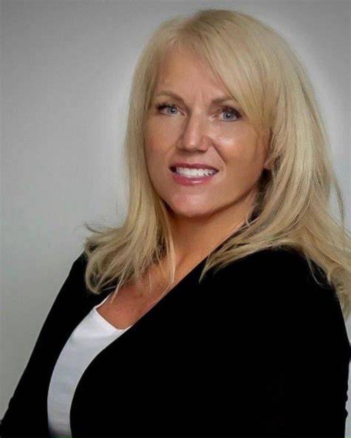 Meet Kelly Johnson, a Democrat running for House District 65