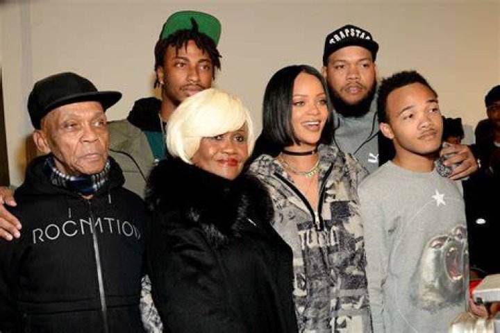 Meet Wizkid&rsquo;s Brothers and Sisters