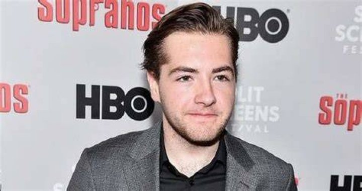Michael Gandolfini Bio, Age, Patrimonio, Relationship, Career