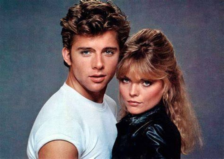 Michelle Pfeiffer y Maxwell Caulfield 1982 Apertura de grasa 2 Foto por