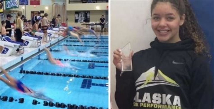 Nadadora Breckynn Willis es descalificada por 'ense&ntilde;ar de m&aacute;s' con su