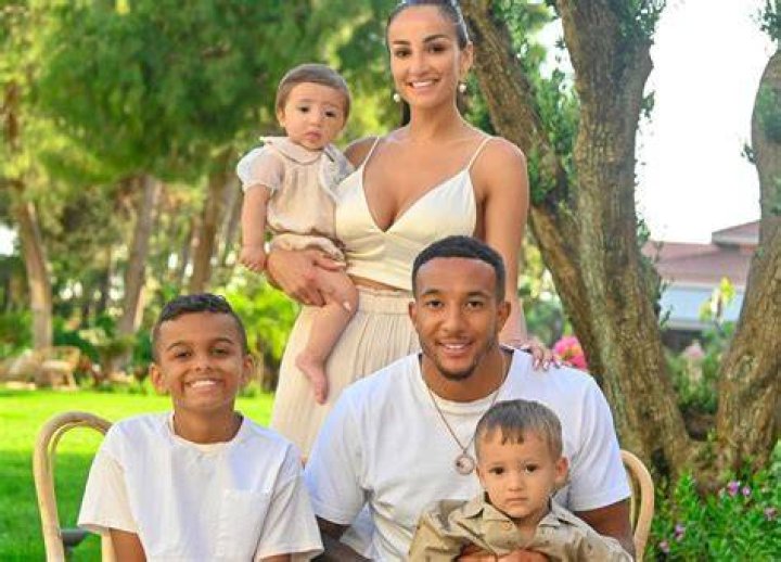 Nathaniel Mendez Laing Parents? Family Tree And Ethnicity