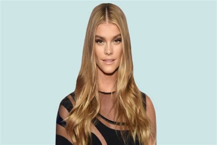 Nina Agdal Net Worth (2021 Update)