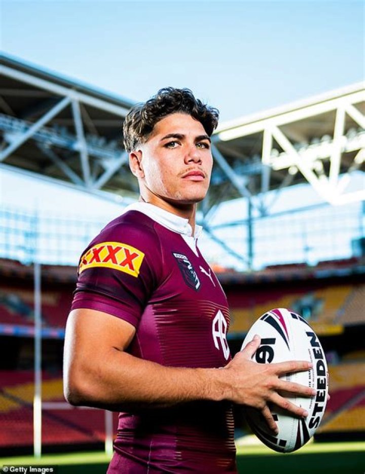 NRL star Reece Walsh, 20, appears to have quietly 'split' from his