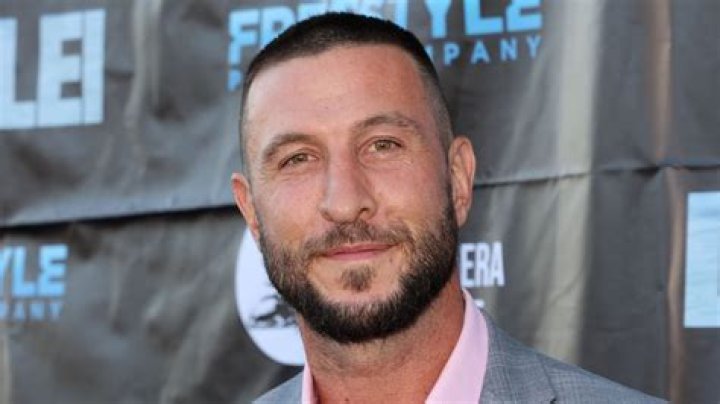 Pablo Schreiber Height, Weight, Age, Body Statistics Healthy Celeb