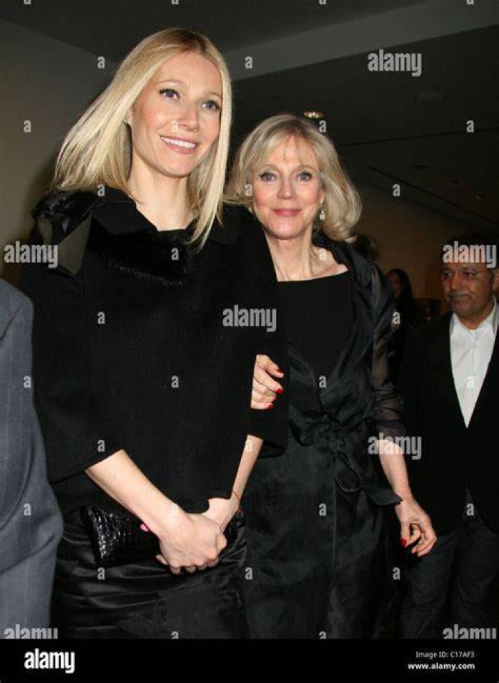 paltrow mother hires stock photography and images Alamy