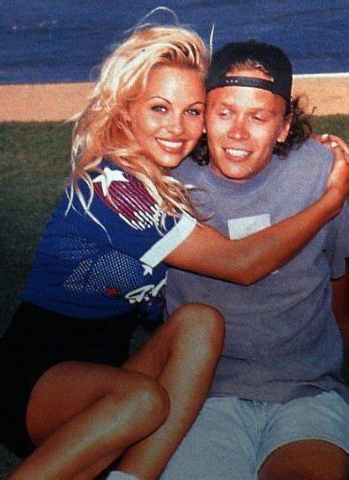 PAMELA ANDERSON with brother 1993.6227eg.(Credit Image &copy; Ed Geller