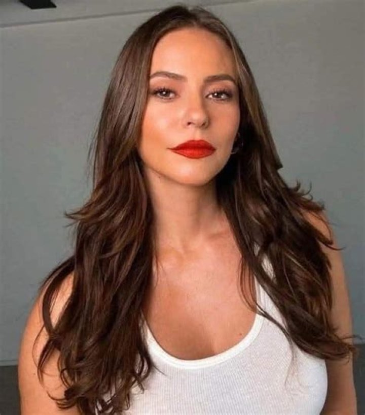 Paola Oliveira photo 182 of 170 pics, wallpaper photo 951452 ThePlace2