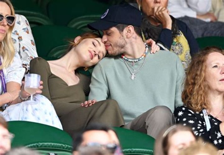Pete Davidson and Phoebe Dynevor Make First Appearance as Couple