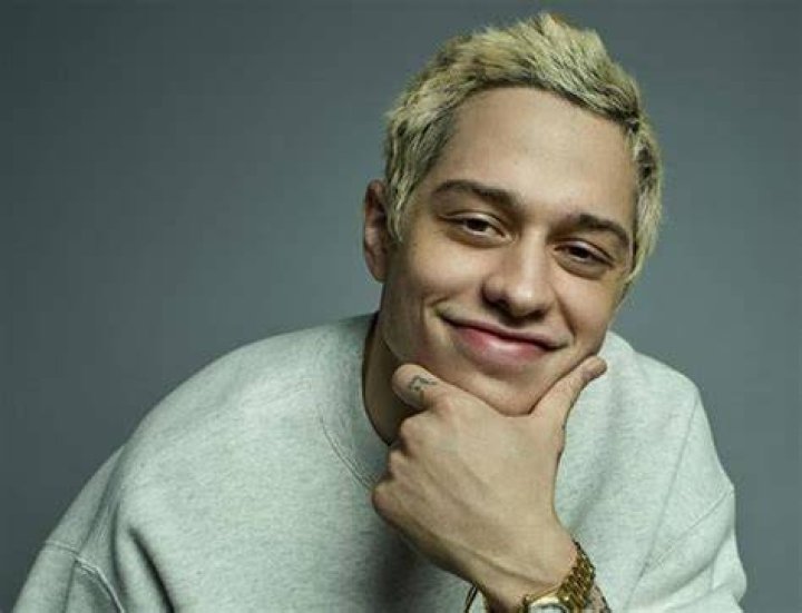 Pete Davidson Wiki, Age, Family, Girlfriend, Height, Net Worth