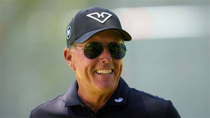 Phil Mickelson's Family Faced Several Difficulties over the Years