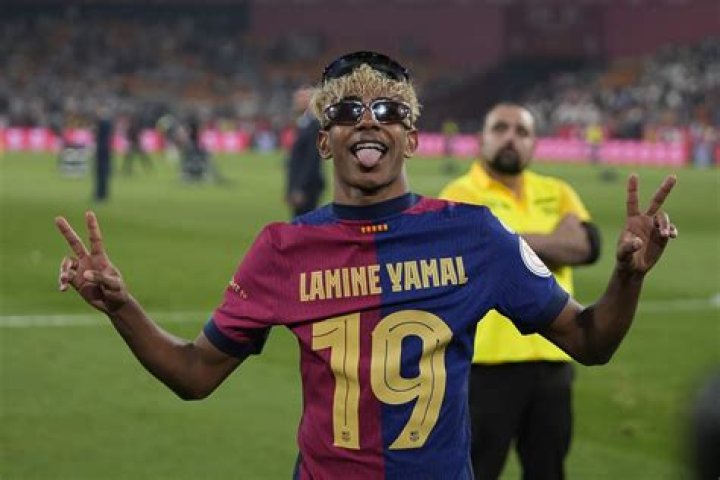 Qui&eacute;n es Lamine Yamal, la joya de Barcelona de 15 a&ntilde;os que podr&iacute;a ser