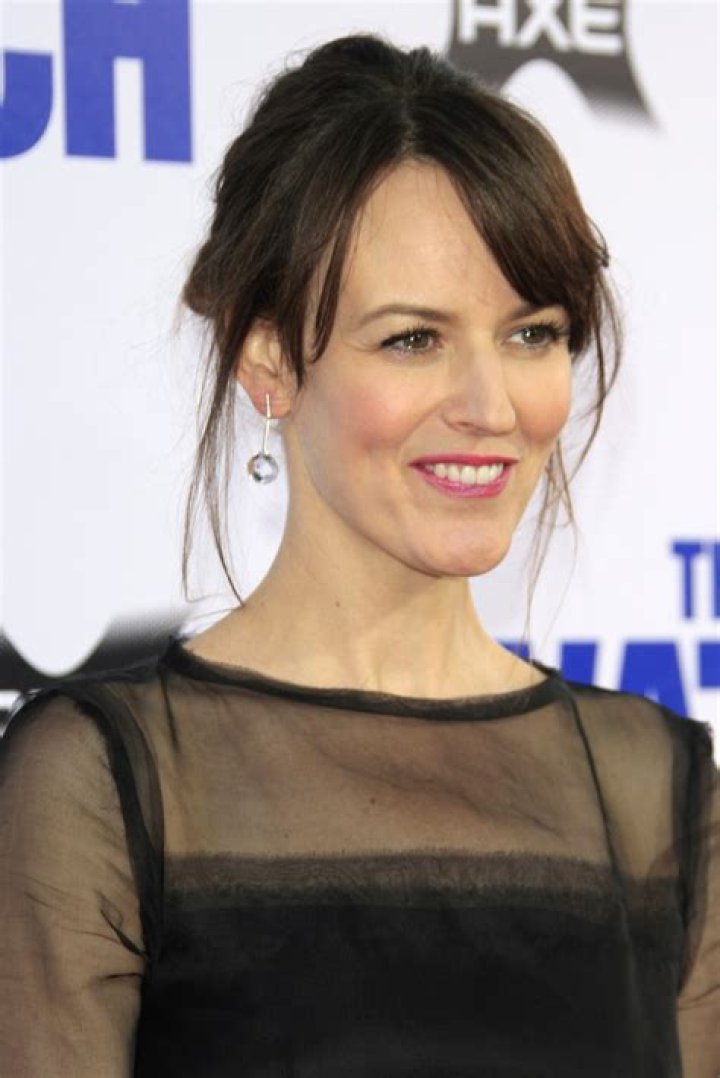 Rosemarie DeWitt as Linda McCullough Little Fires Everywhere Cast