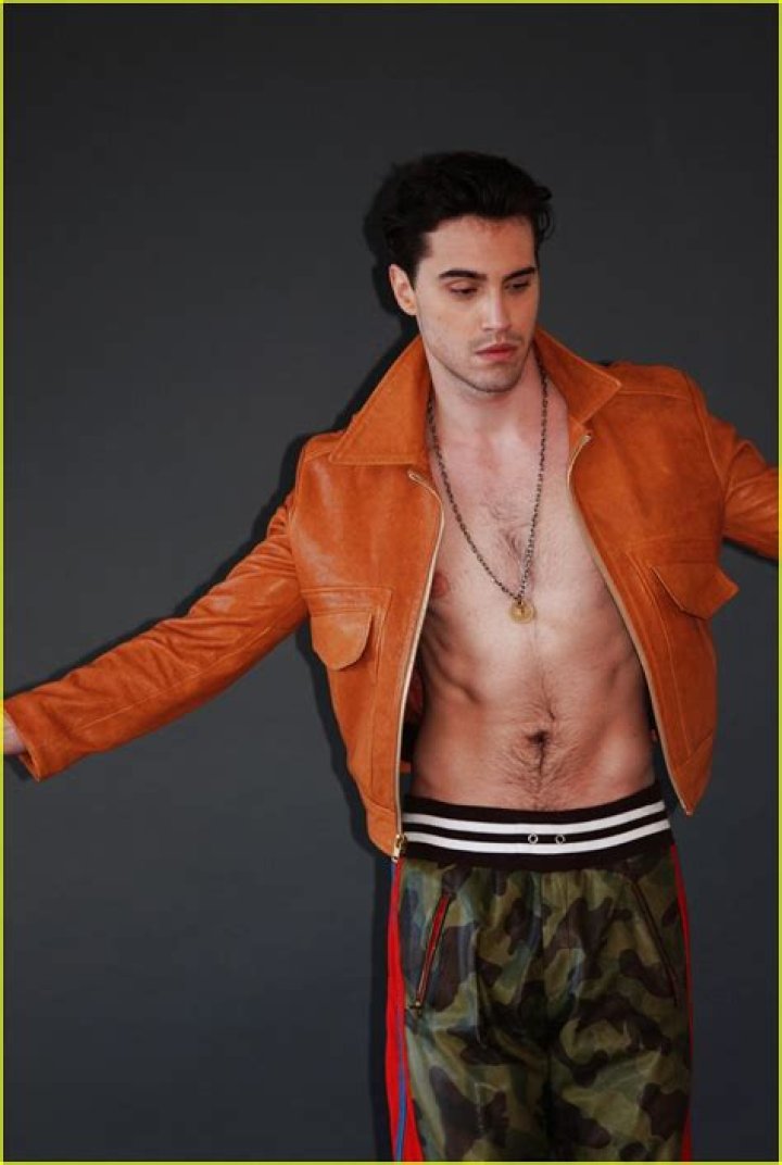 Ryan McCartan Ditches His Shirt for New Photo Shoot! Ryan McCartan