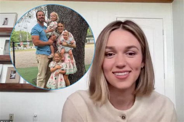 Sadie Robertson on Why She's Not Dating Country Star Brett Eldredge