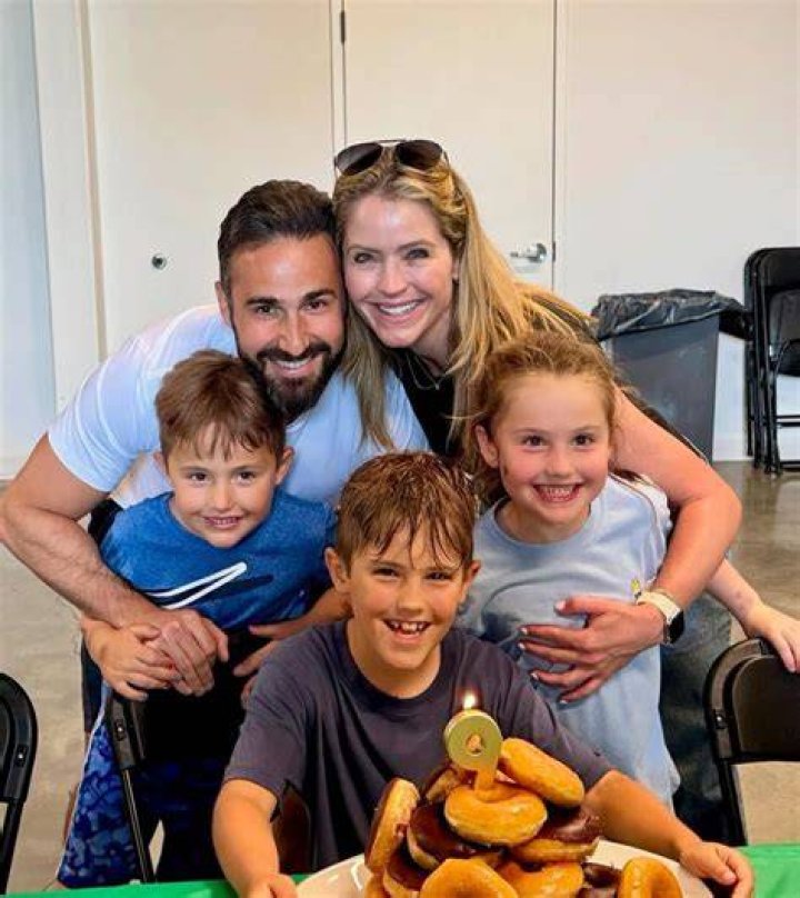 Sara Ramirez&rsquo;s Husband and Children Who Is The Actor Married To? Meet