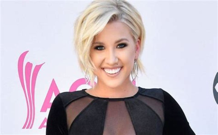 Savannah Chrisley Hot Bikini Pictures Show Her Sexy Body In Short Hair