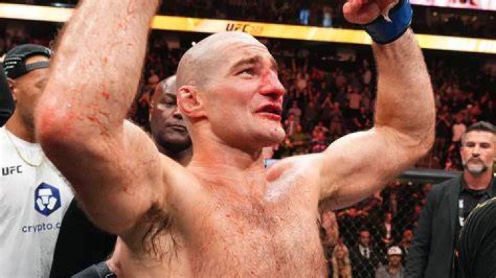 Sean Strickland plots 'smack' to Luke Rockhold's face in fbomb laden