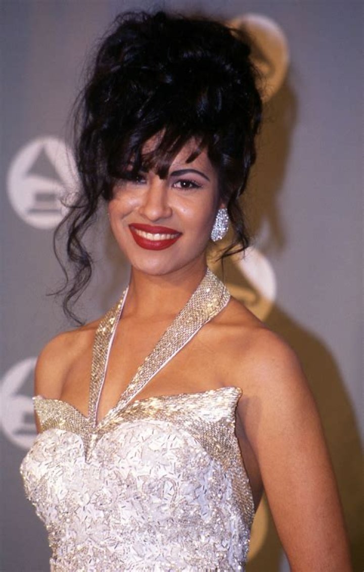 Selena's father, Abraham Quintanilla, sets the record straight in