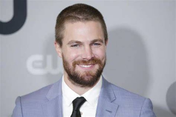 Stephen Amell Net Worth Movies And TV Shows Thales Learning