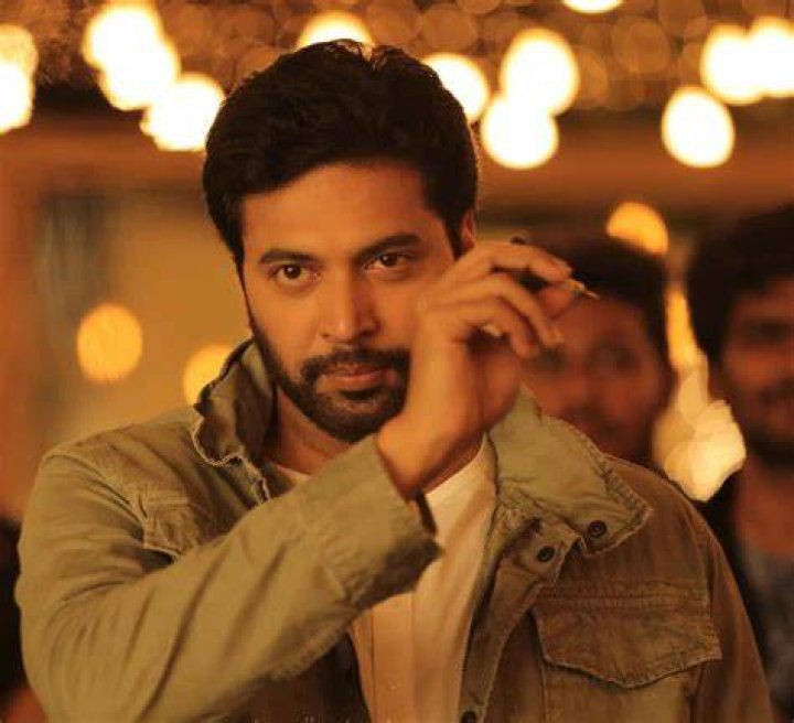Tamil Actor Jayam Ravi and Wife Arthi Ravi love taking selfies! Now