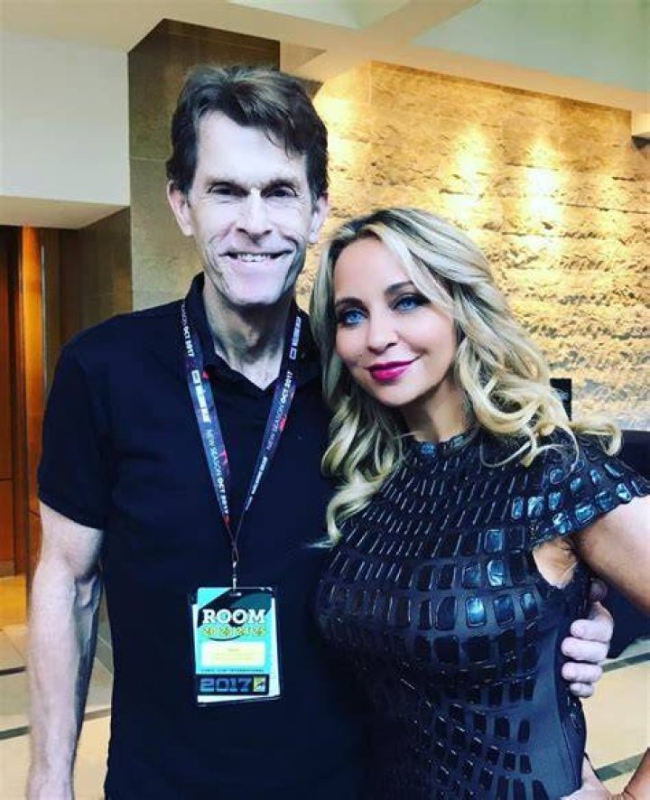 Tara Strong Ehemann, Verm&ouml;gen, Gr&ouml;&szlig;e, Tattoo, Herkunft 2024 Taddlr