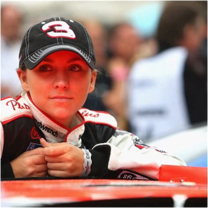 Taylor Earnhardt and her husband Taylor earnhardt, Jeff gordon nascar