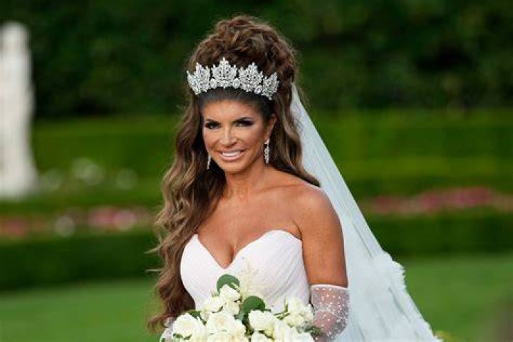 Teresa Giudice&rsquo;s 10K wedding hair included 1,500 bobby pins