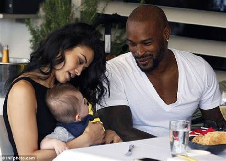 Tyson Beckford cuddles up to Simone Holtznagel Daily Mail Online
