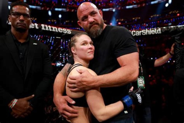 UFC&rsquo;s Ronda Rousey Marries Travis Browne E! Online AU