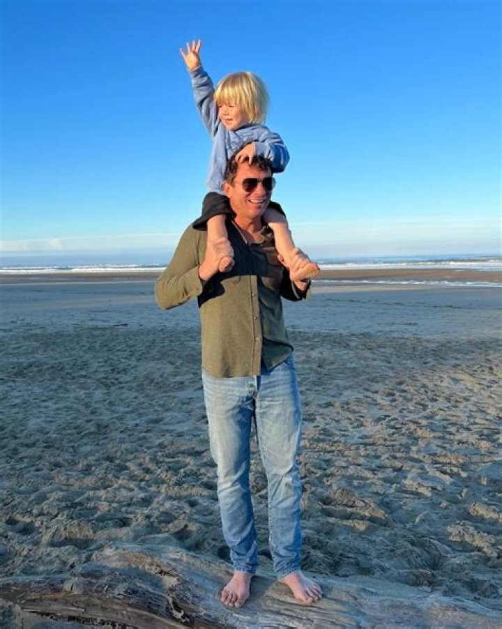 Uncover The Untold Story Of Bill Weir's Wife: A Journey Of Love And Support