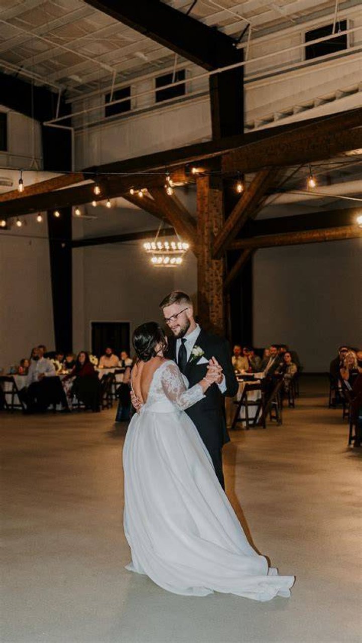 Wedding dance Lauren daigle First YouTube