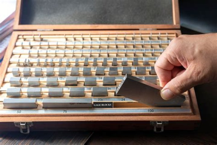 What are the grades of gauge blocks?