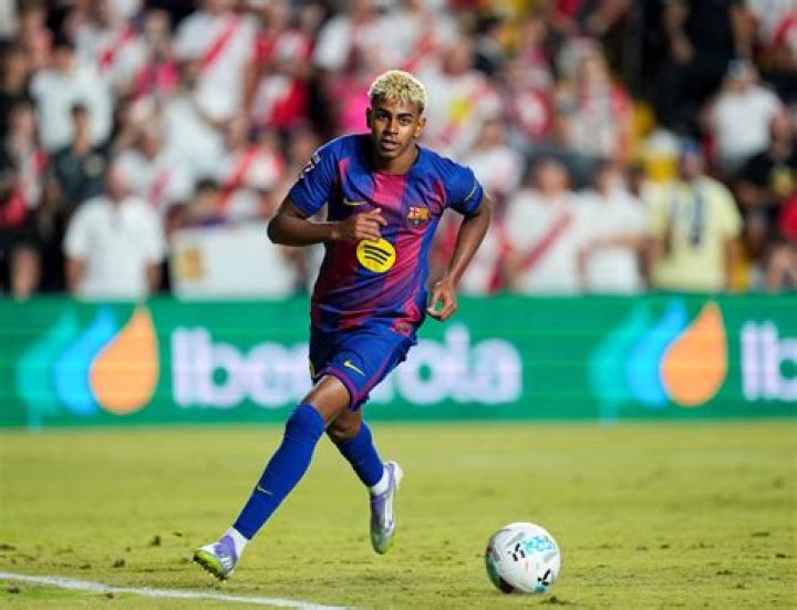 What does Lamine Yamal's '304' celebration mean? Barcelona & Spain star
