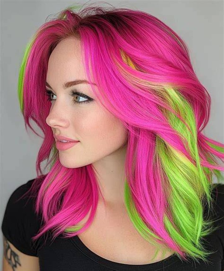 What is the best neon pink hair dye?