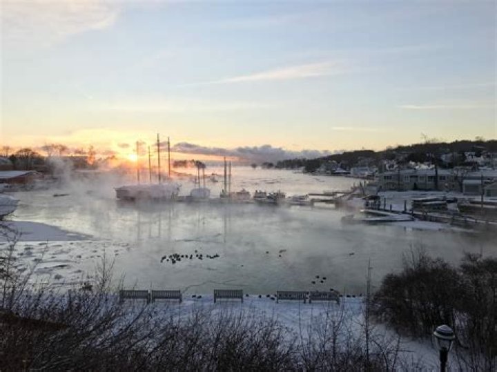 What is there to do in Camden Maine in the winter?