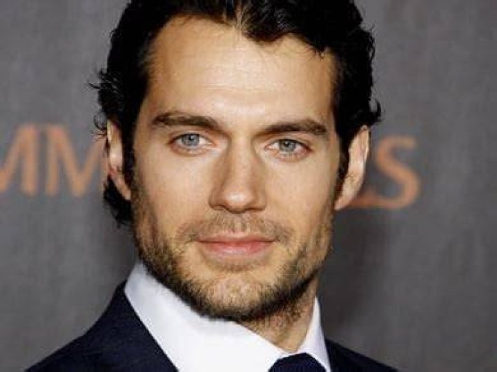 What religion is Henry Cavill?