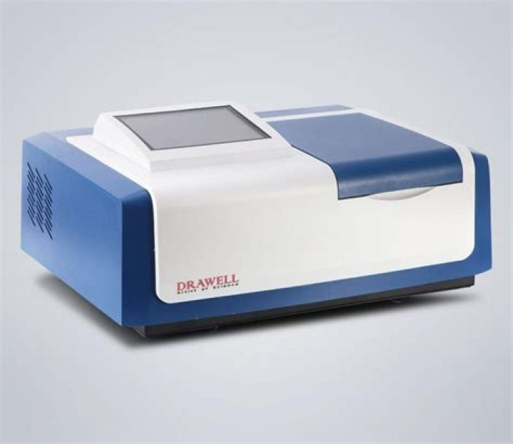 Which one is used as detector for UV Visible Spectrophotometer?