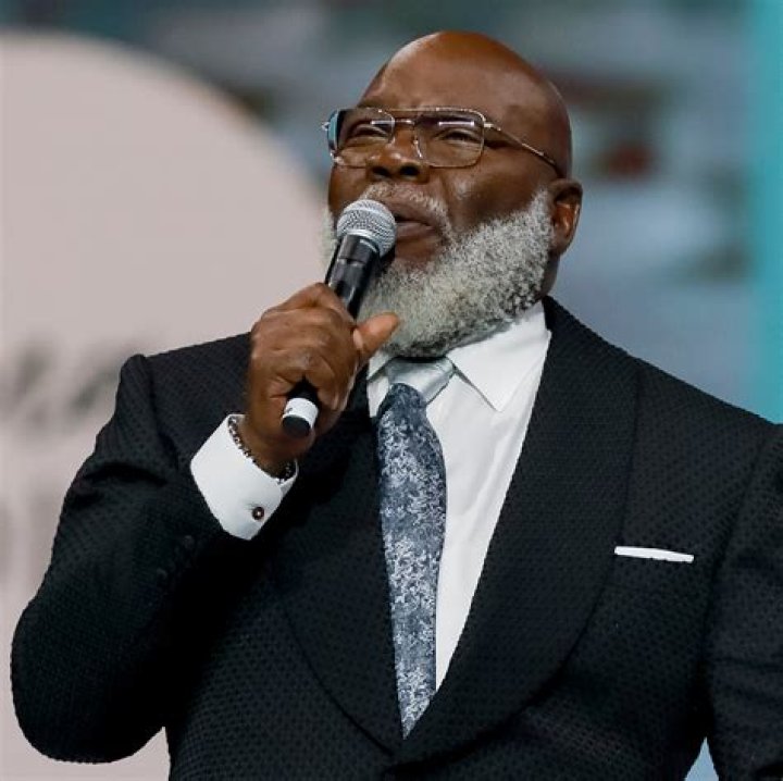 Who are T D Jakes Family? Meet His Wife and Children