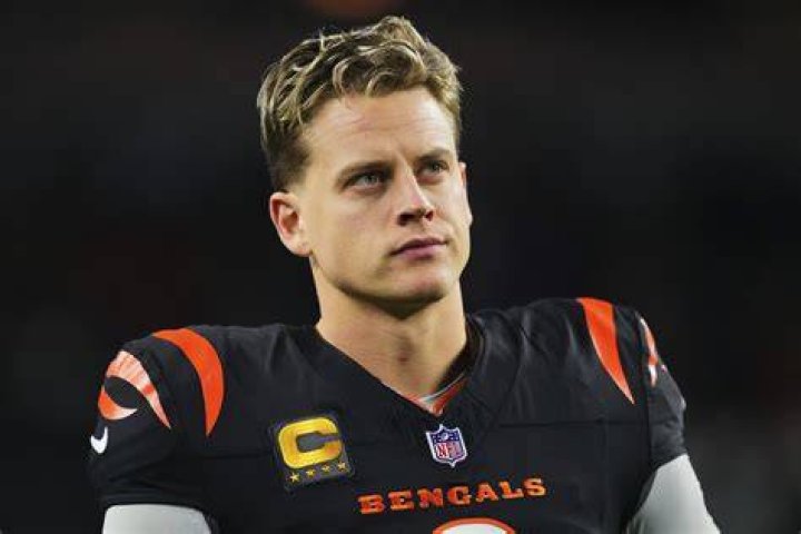 Who Is Joe Burrow's Girlfriend? 7 Facts About Olivia Holzmacher