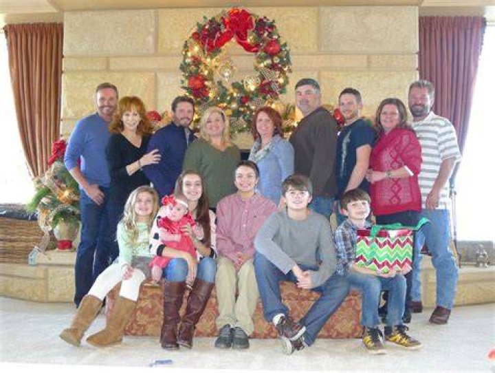 Who Is Reba McEntire Grandchildren?