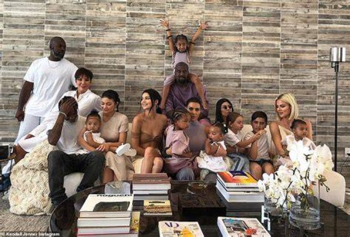 Whole family instamakeup Kendall Jenner, Bruce Jenner, Kylie Jenner