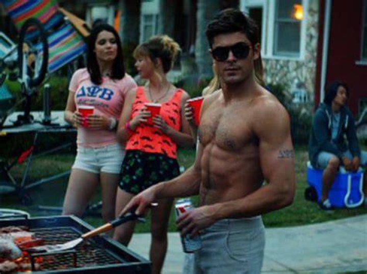 Zac Efron strips down Neighbors 2 while Seth Rogen tries to keep up